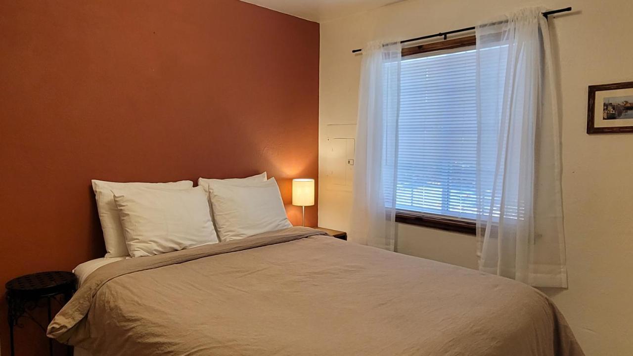 Moonlight Resort Suites & Sleeps Hoodsport Exterior photo