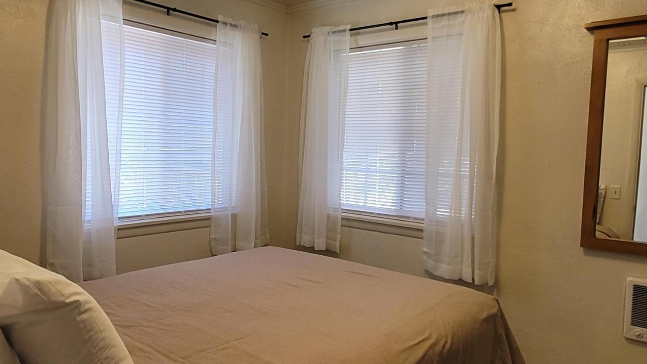 Moonlight Resort Suites & Sleeps Hoodsport Exterior photo